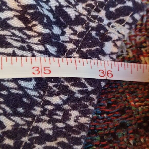 Cato Women's Size M Boho Ethnic Skirt Red Cream‎ Blue Black Handkerchief Pull On - Picture 7 of 7